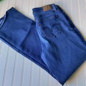 Levi’s 525 Curvy Bootvut Jeans